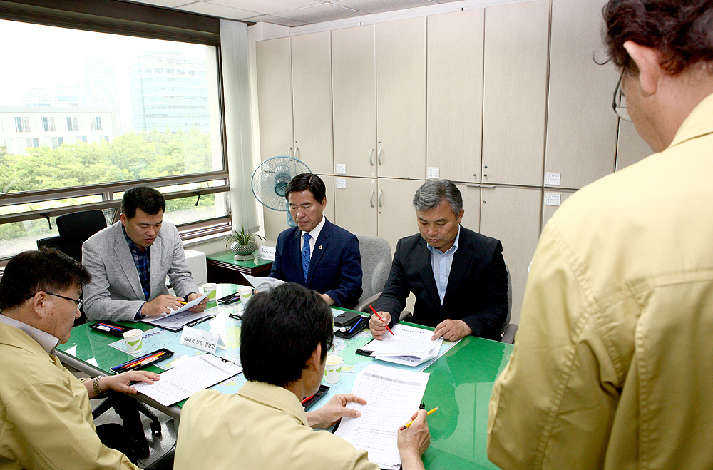 2015.06.08_교육청_중동호흡기중후군_상황실_방문_(3)