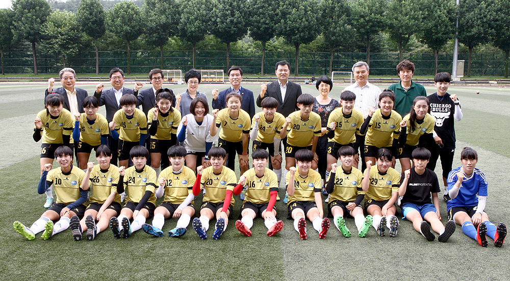 2015.07.21_제220회_제1차_정례회_교육위원회_대전한빛고등학교_여자축구부_현장방문_(27)