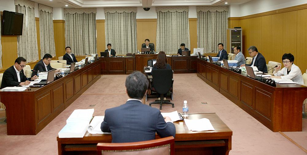 2015.07.23_제220회_제1차_정례회_예산결산특별위원회_회의_(6)