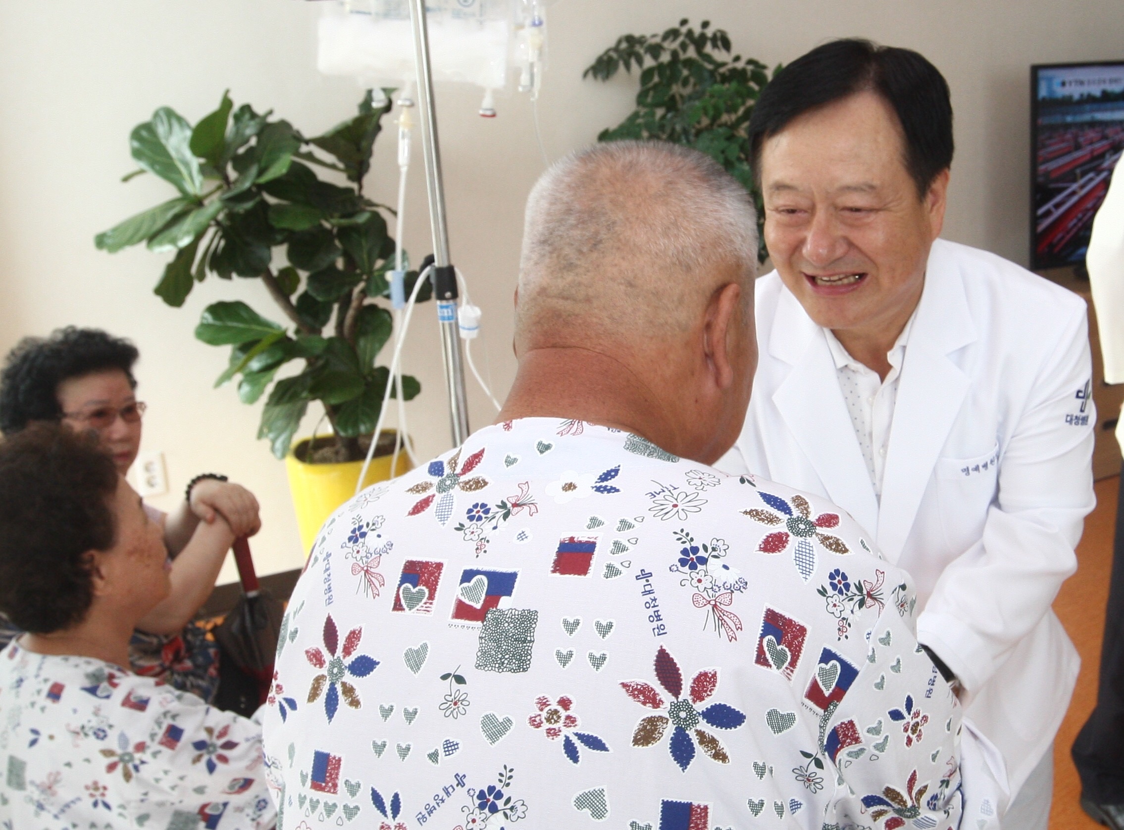 김경시의원_명예병원장3