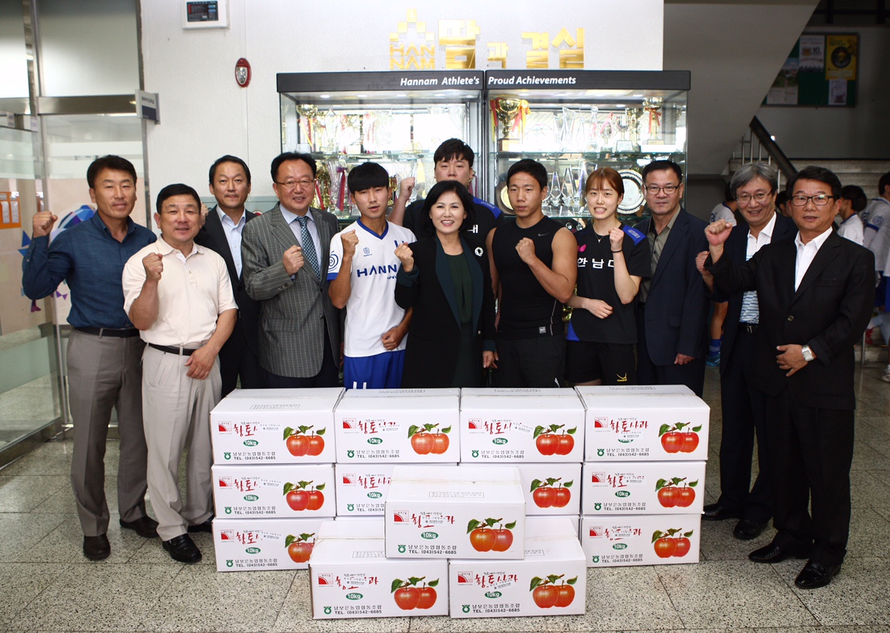 김인식의장(선수단격려2)0921