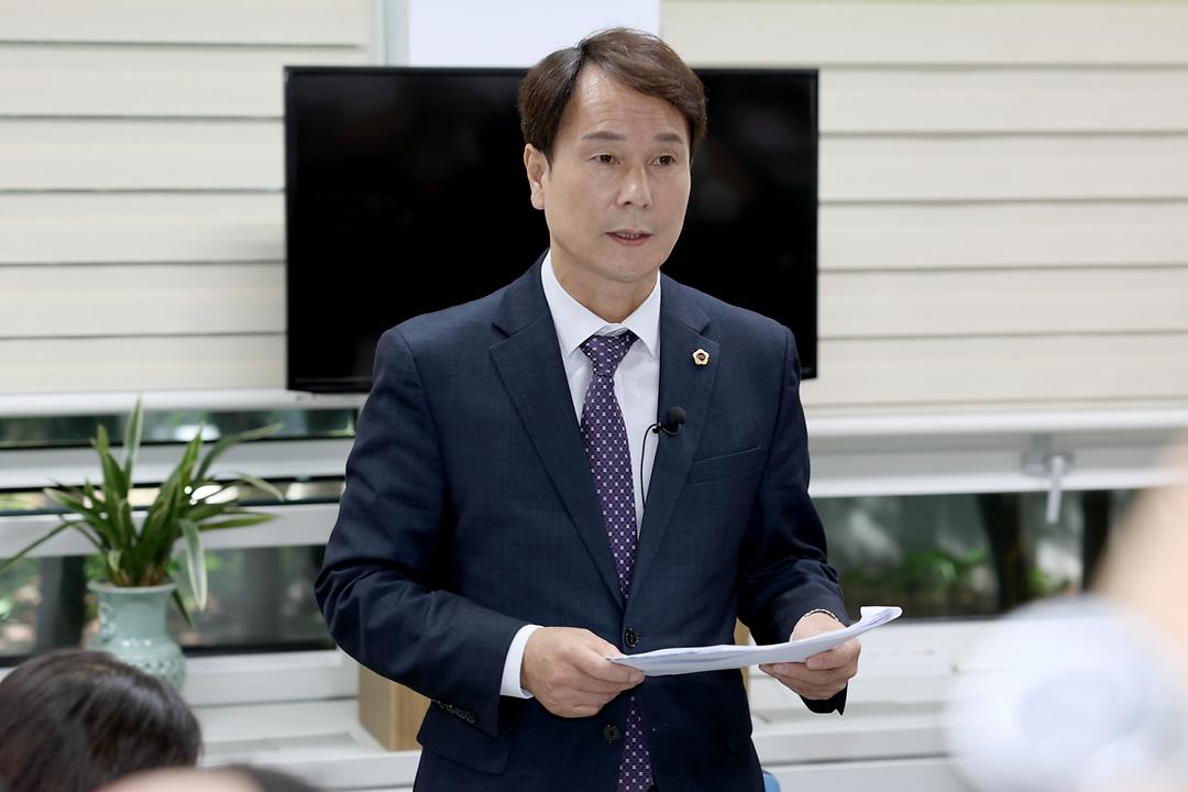 100일 기자회견03