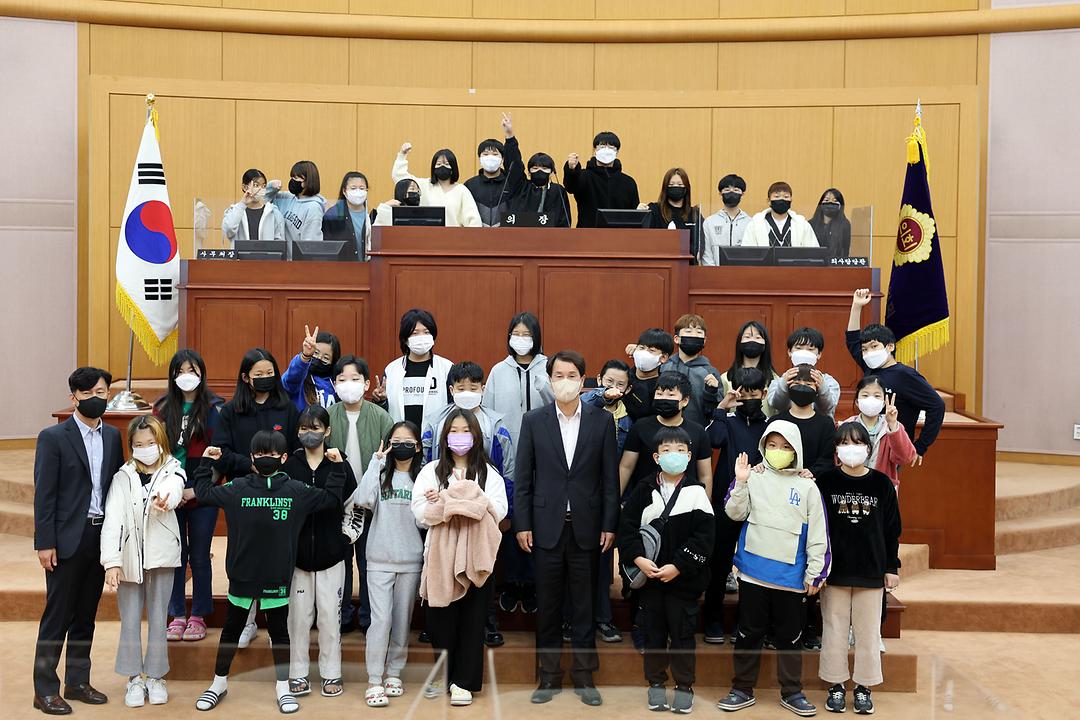 2022.10.28(동광초등학교 의회 견학 (29)
