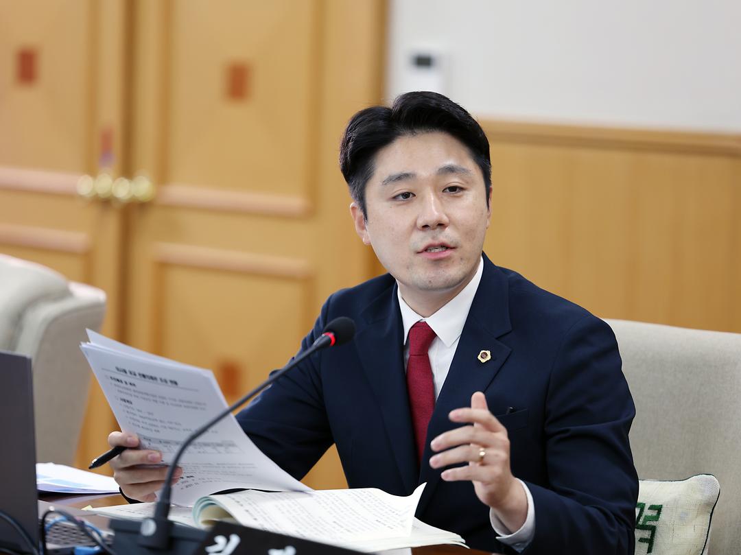 행정자치위원회(김진오의원)