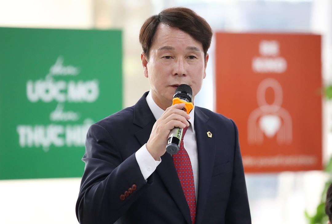 1-3.빈증성 동방국제대학교 방문