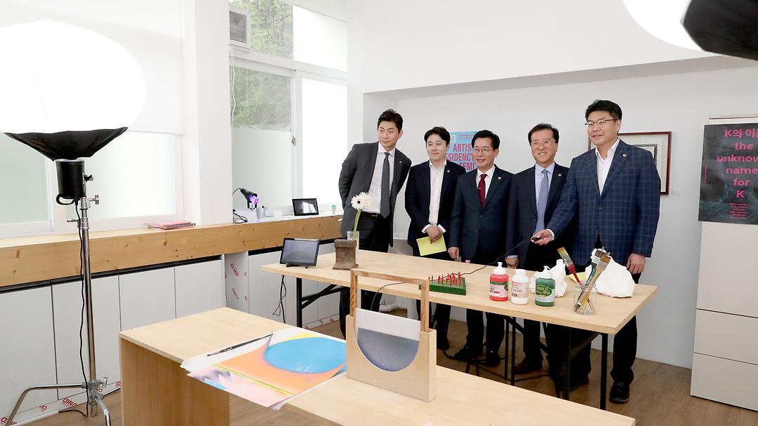 2023.04.06(제270회 임시회 행정자치위원회 현장방문_테미예술창장센터) (2)