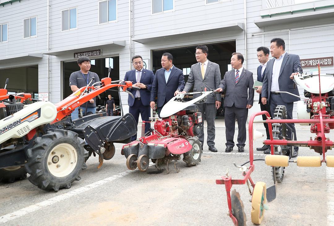 2023.05.24(산업건설위원회 현장방문_농업기술센터) (8)