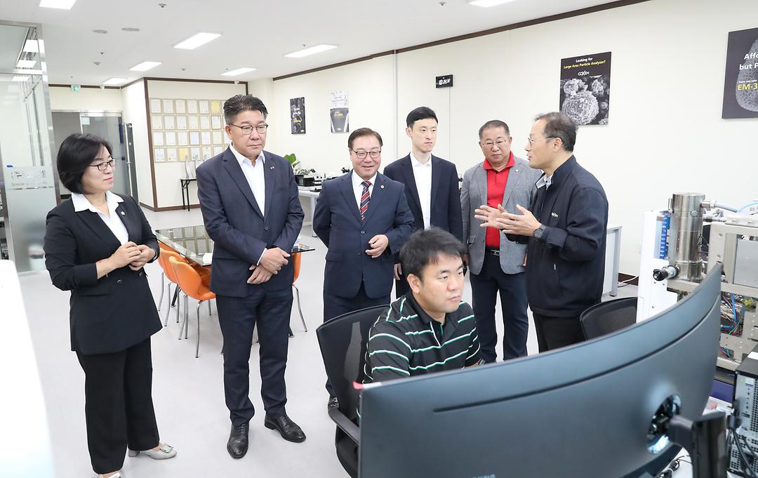 2023.06.29(대전지역 산업현장에서 본 인력양성 방향과 지원방안 정책간담회 및 기업탐방) (1)