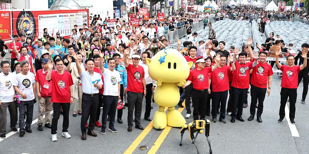 대전0시축제 폐막 퍼레이드-1