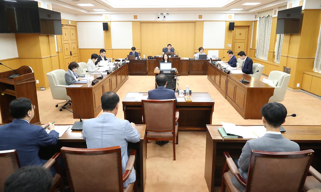 제273회 임시회 행정자치위원회-1