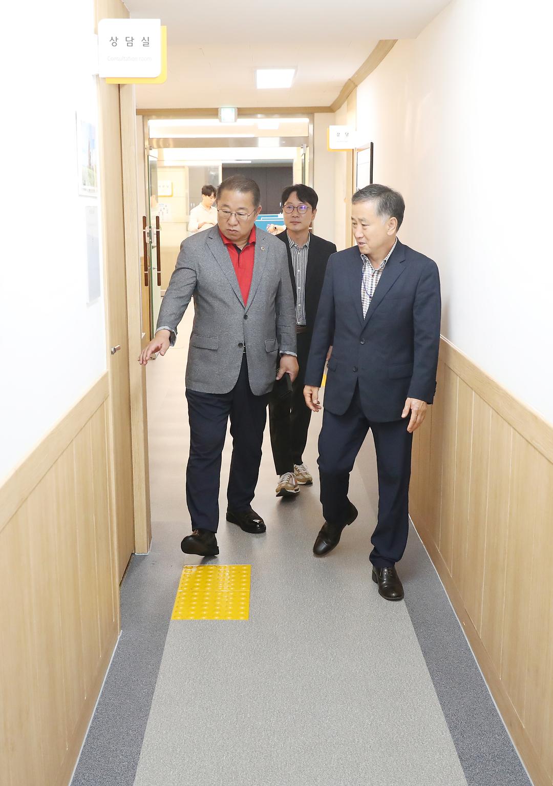 2023.09.21(추석 명절 행복나눔 방문_한밭종합사회복지관_이한영) (4)