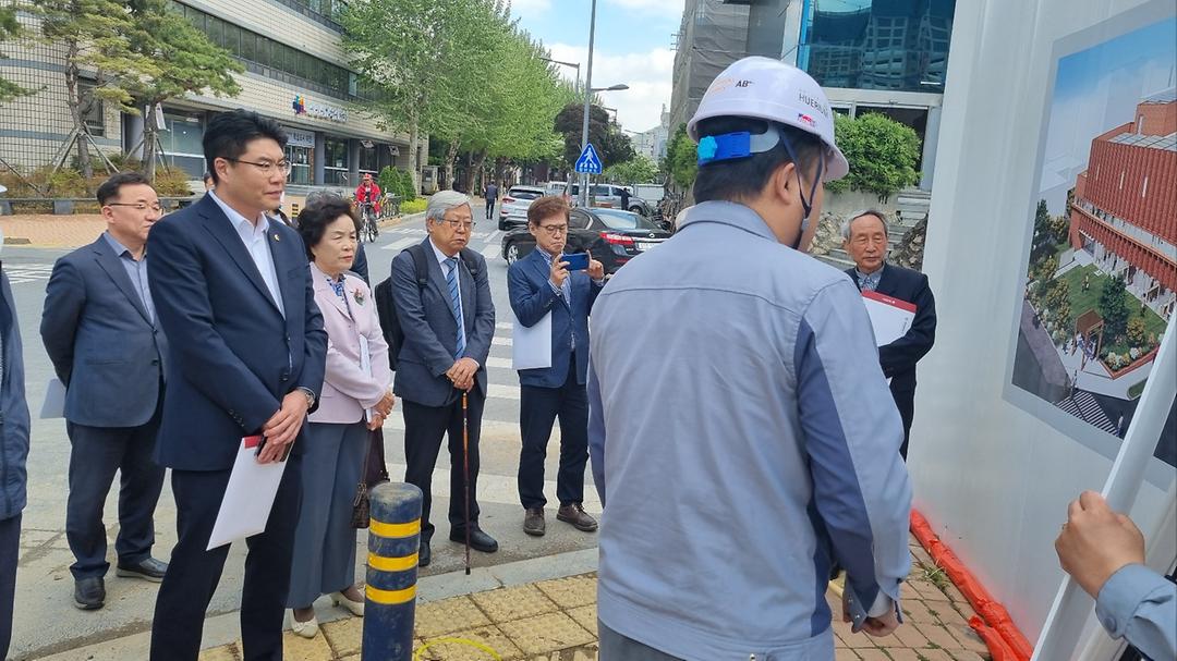 3.8민주의거 기념관 건립현황 방문