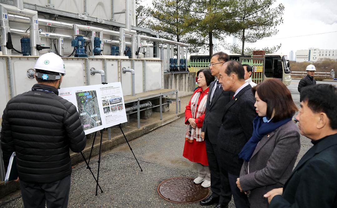2023.11.17(복지환경위원회 현장방문_테크노 차집관로 중계펌프장) (13)