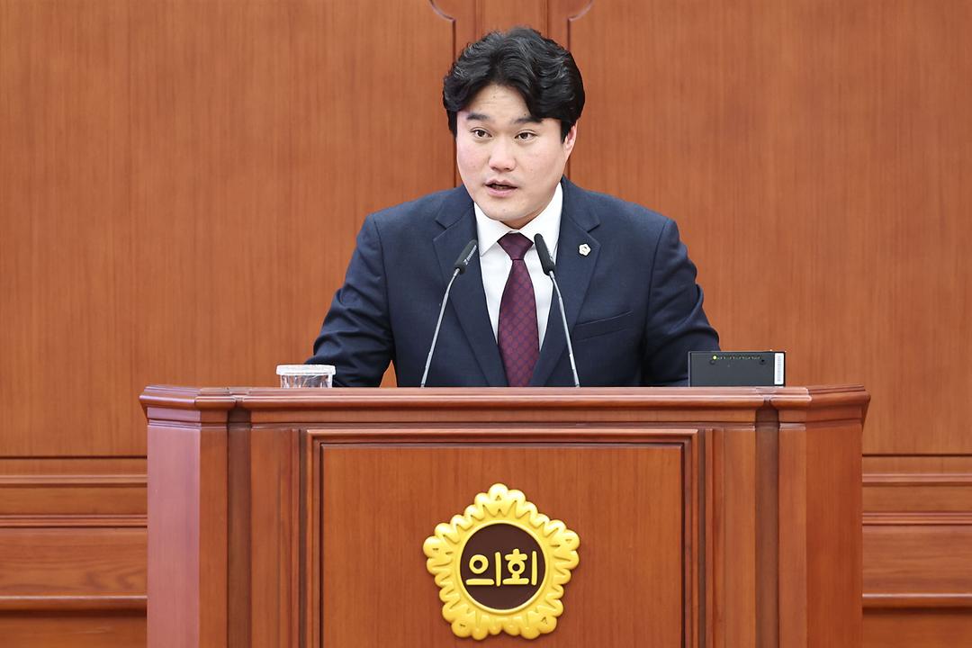 2023.11.20 제274회 제2차 정례회 제2차 본회의 시정질문 김선광의원 (2).jpg