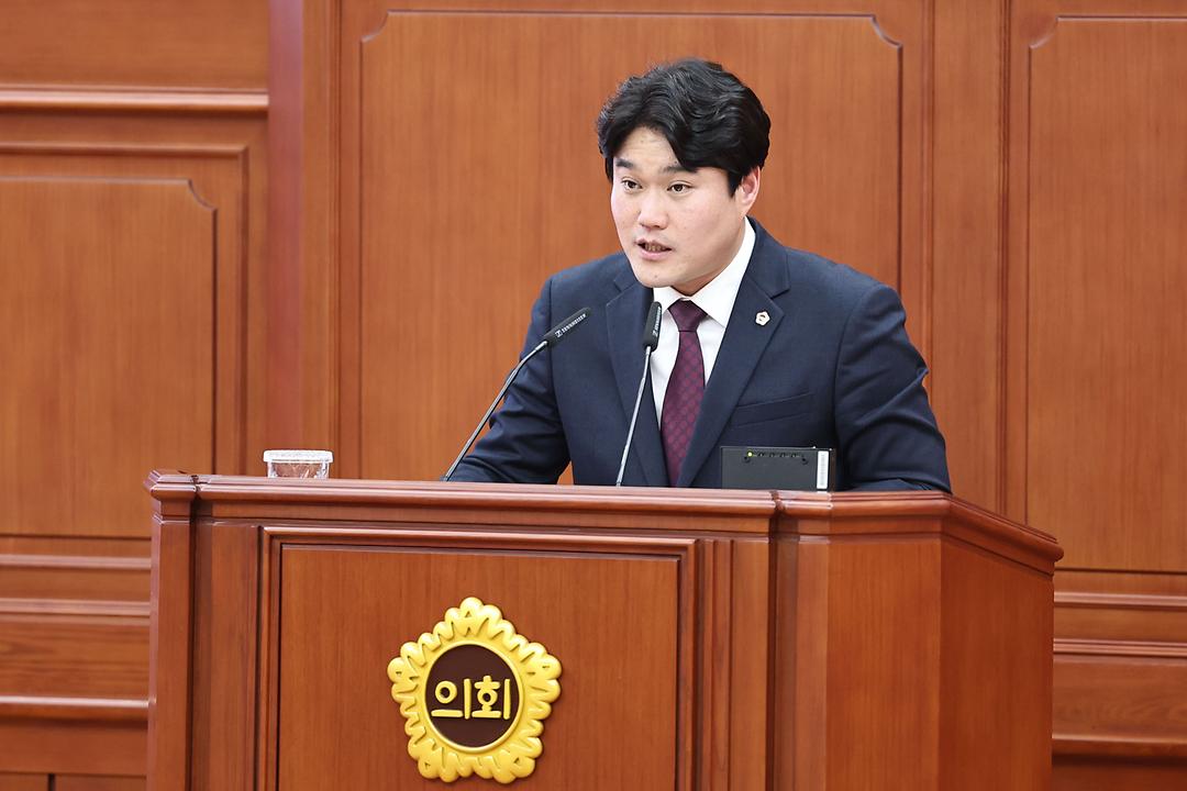 2023.11.20 제274회 제2차 정례회 제2차 본회의 시정질문 김선광의원 (4).jpg