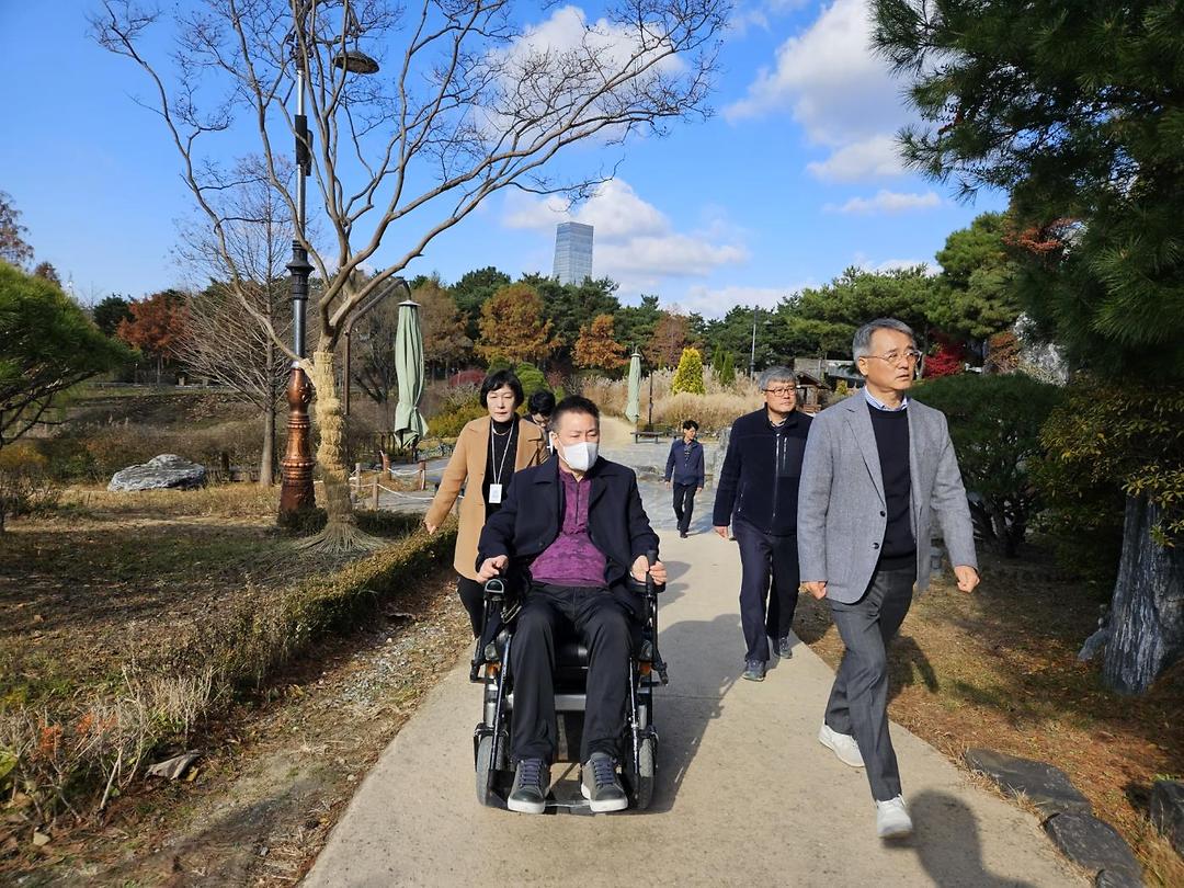 한밭수목원 현장방문(황경아 의원)-2