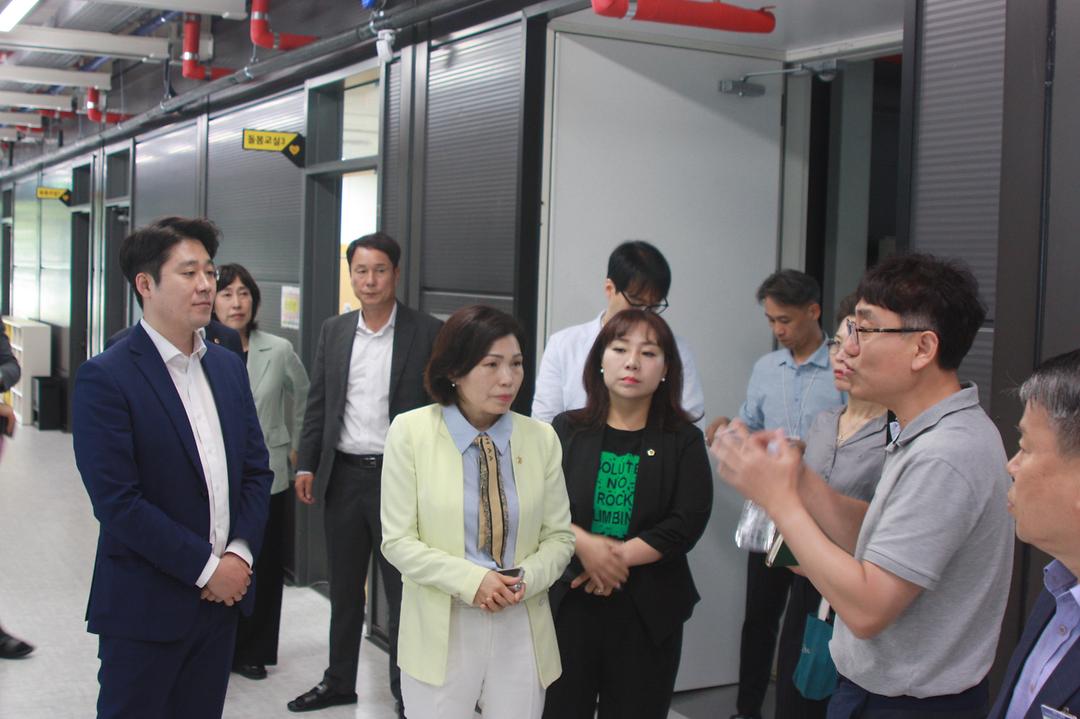 20250613_교육위원회 현장방문-2