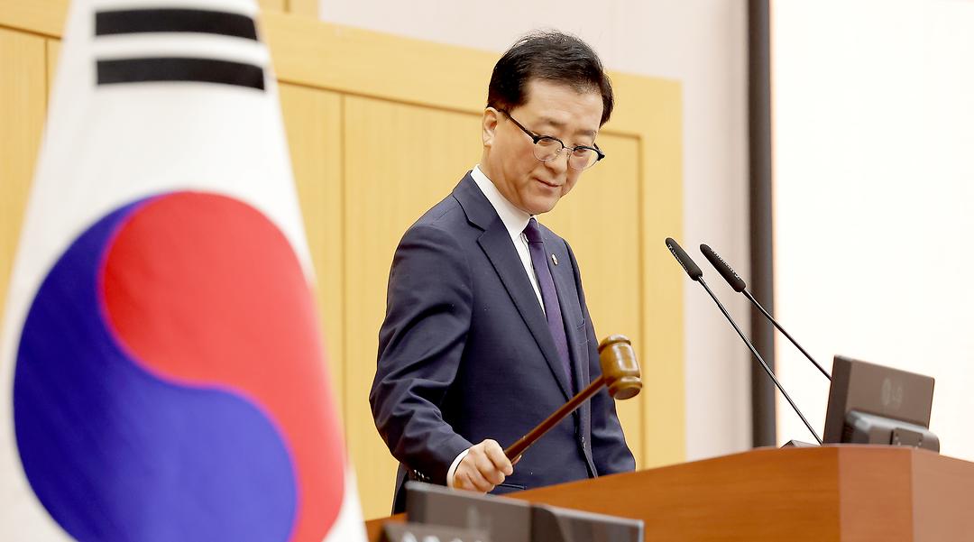 3. 사진자료_제284회 임시회 1차 본회의_조원휘 의장
