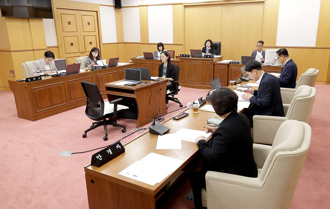 3. (사진자료) 제290회 임시회 상임위 회의_교육위원회