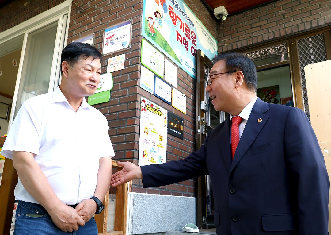 2. 행정자치위원회 이병철 의원 추석 명절 맞이 사회복지시설 방문-3