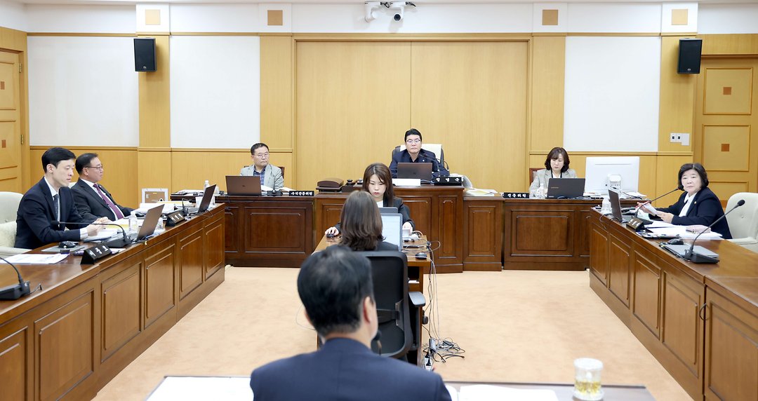 1. (사진자료) 제291회 제2차 정례회 행정사무감사_행정자치위원회