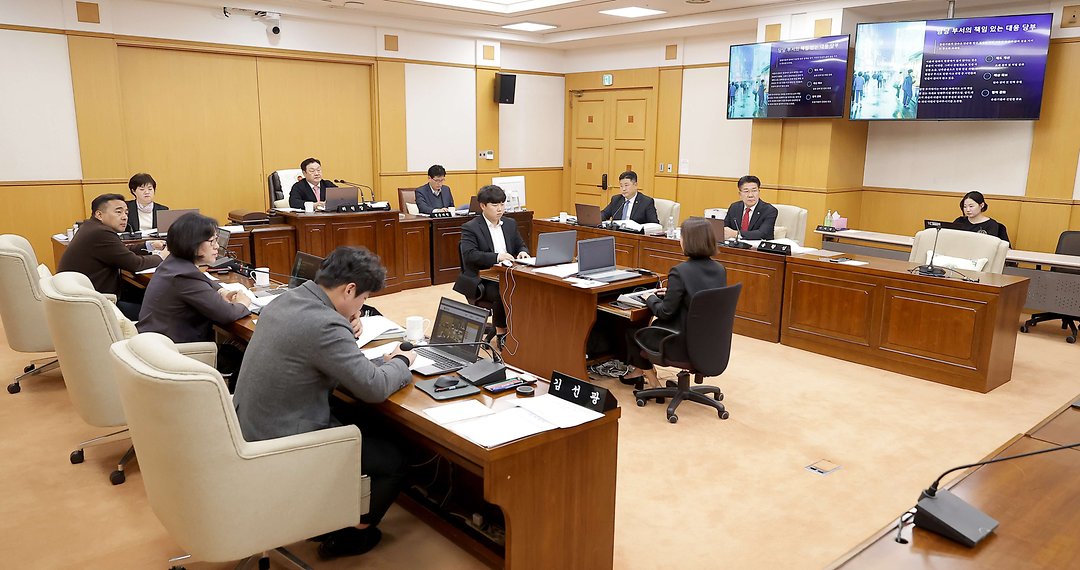 1. (참고사진) 산업건설위원회_제291회 제2차 정례회 행정사무감사