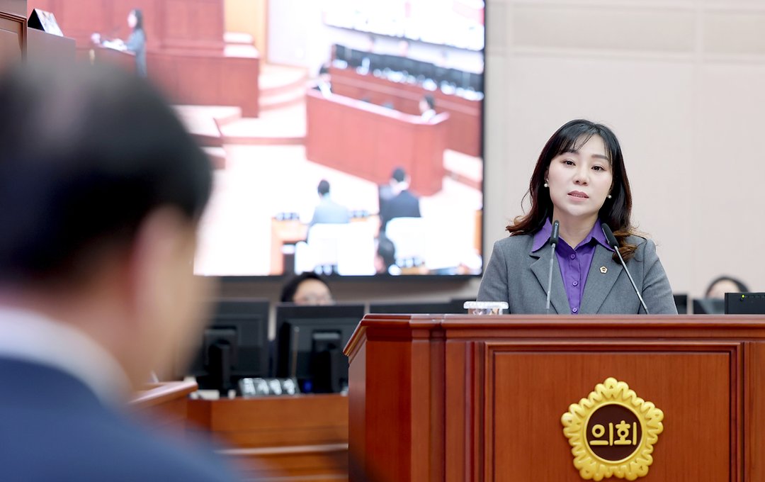 2025.11.19 제291회 제2차 정례회 제2차 본회의_김민숙 의원 시정질의-2