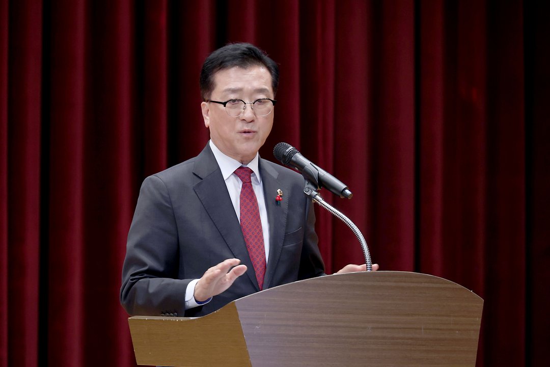 (20251124) 대전시의회 조원휘 의장 서예진흥원 서예 인문학 특강 참석-1