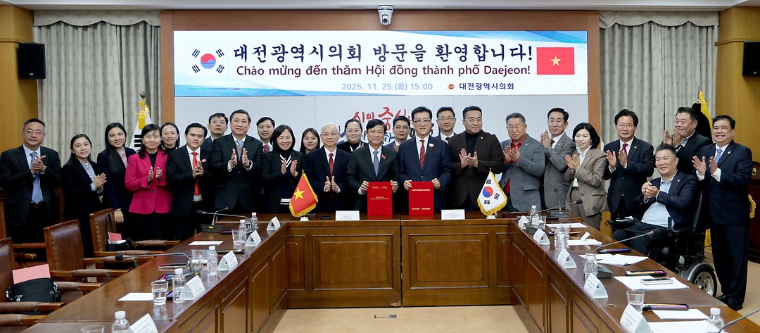 2025.11.25 베트남 호치민시 인민의회 접견-2