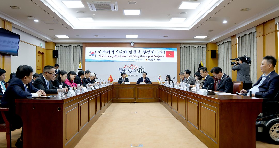 2025.11.25 베트남 호치민시 인민의회 접견-4