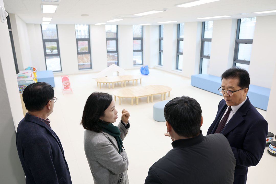 대전시의회 조원휘 의장, 구즉문화센터 현장 방문-3