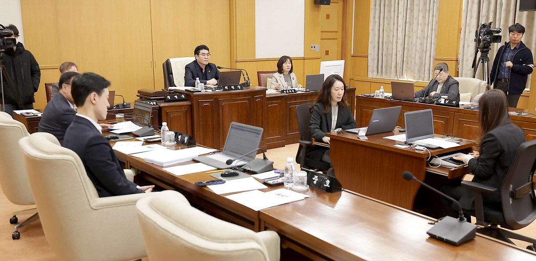 2026.02.19 행정자치위원회 행정통합 의견청취-1