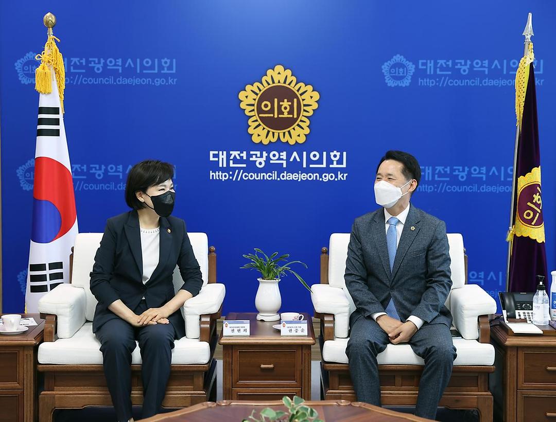 청렴사회 구현과 구민권익 증진을위한 업무협약 체결2.jpg