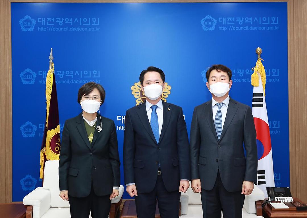 대전지방 교정청장 및 대전교도소장 접견.jpg