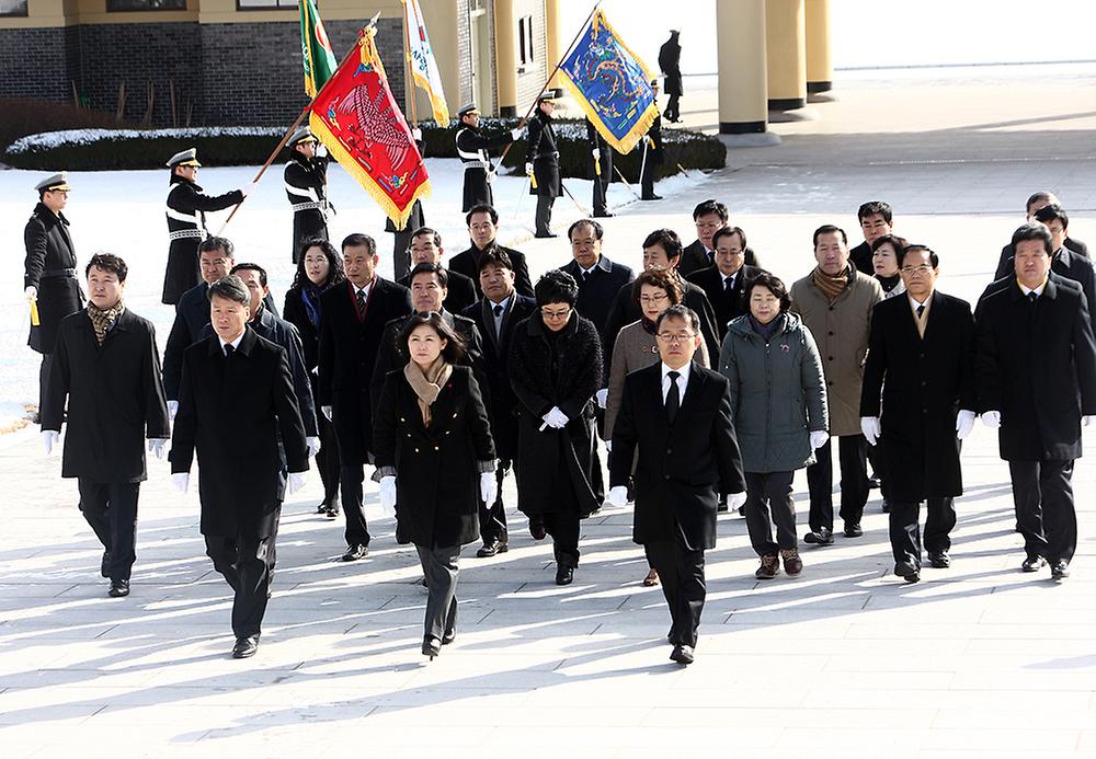 대전보훈공원  및 국립대전현충원을 참배 [ 2015-01-01 ]