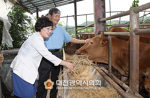 지역 농·축산업 현장방문 [ 2012-08-27 ]