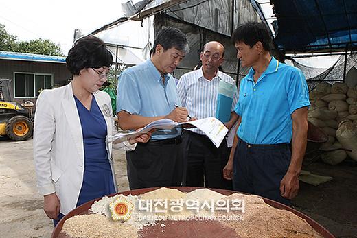 지역 농·축산업 현장방문 [ 2012-08-27 ]