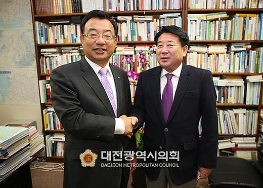이상태 대전광역시의회 의장 국회 예결특위 방문 [ 2011-11-24 ]