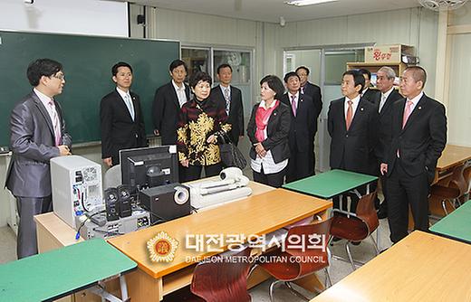 유성생명과학고 및 대전체육고등학교 현장방문 [ 2011-04-28 ]