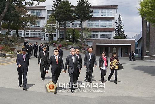 유성생명과학고 및 대전체육고등학교 현장방문 [ 2011-04-28 ]