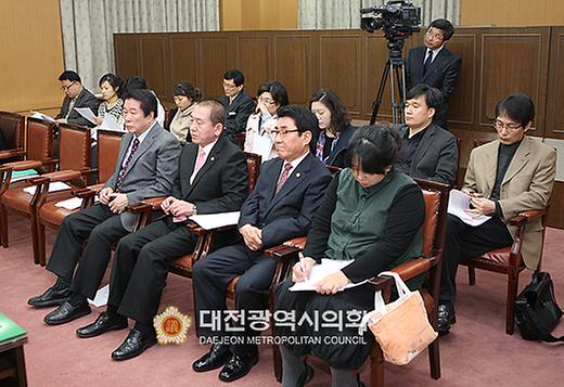 청년 고용창출 방향과 지방정부의 과제 [ 2011-03-29 ]