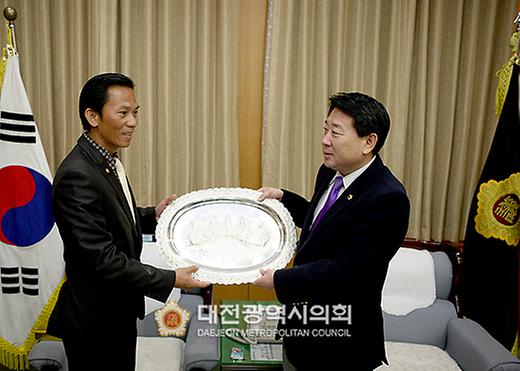 대전광역시의회 캄보디아 팸투어단 접견  [ 2011-01-27 ]