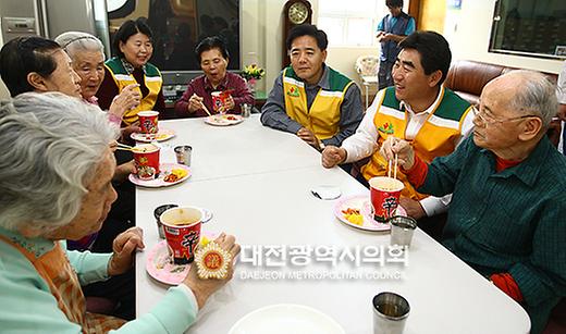 영광실버타운 자원봉사 [ 2009-10-27 ]