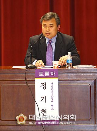 안전한 학교급식 지원제도 개선’을 위한 정책간담회 [ 2009-04-06 ]