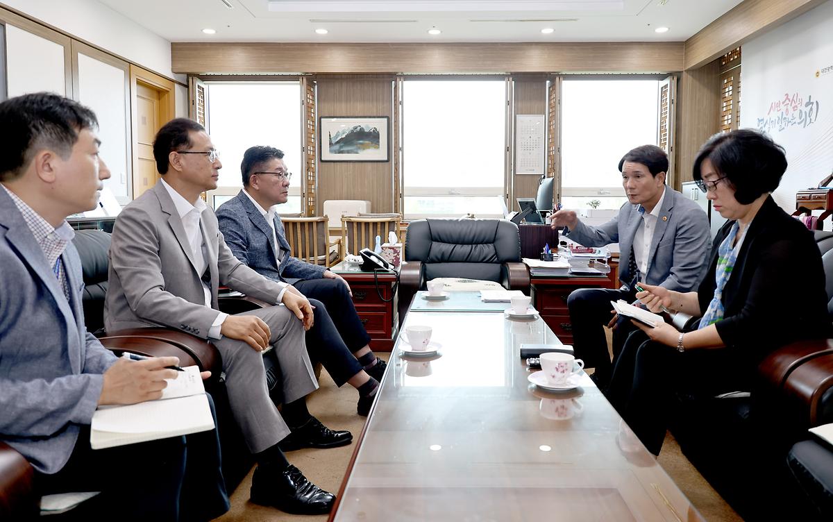 대전시의회 “대전 0시축제, 태풍 대비 시설 점검 만전” [ 2023-08-09 ]