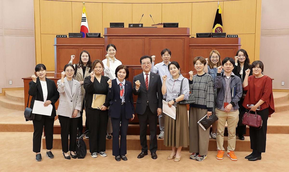 유성구 4지역 학교운영위원장 초청 정책간담회 [ 2024-10-04 ]