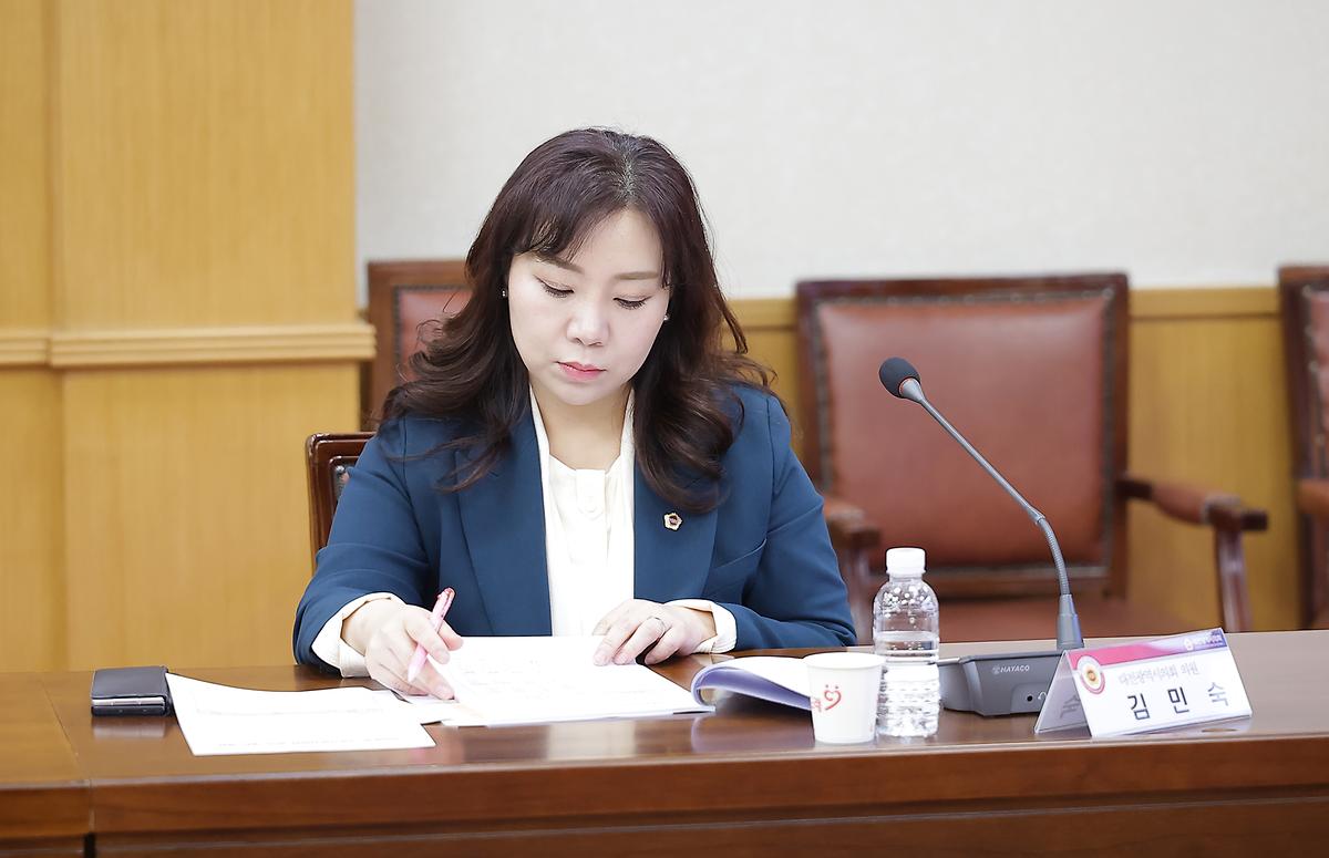 안전한 학교만들기 등 의정자문위원회 개최 [ 2025-02-28 ]