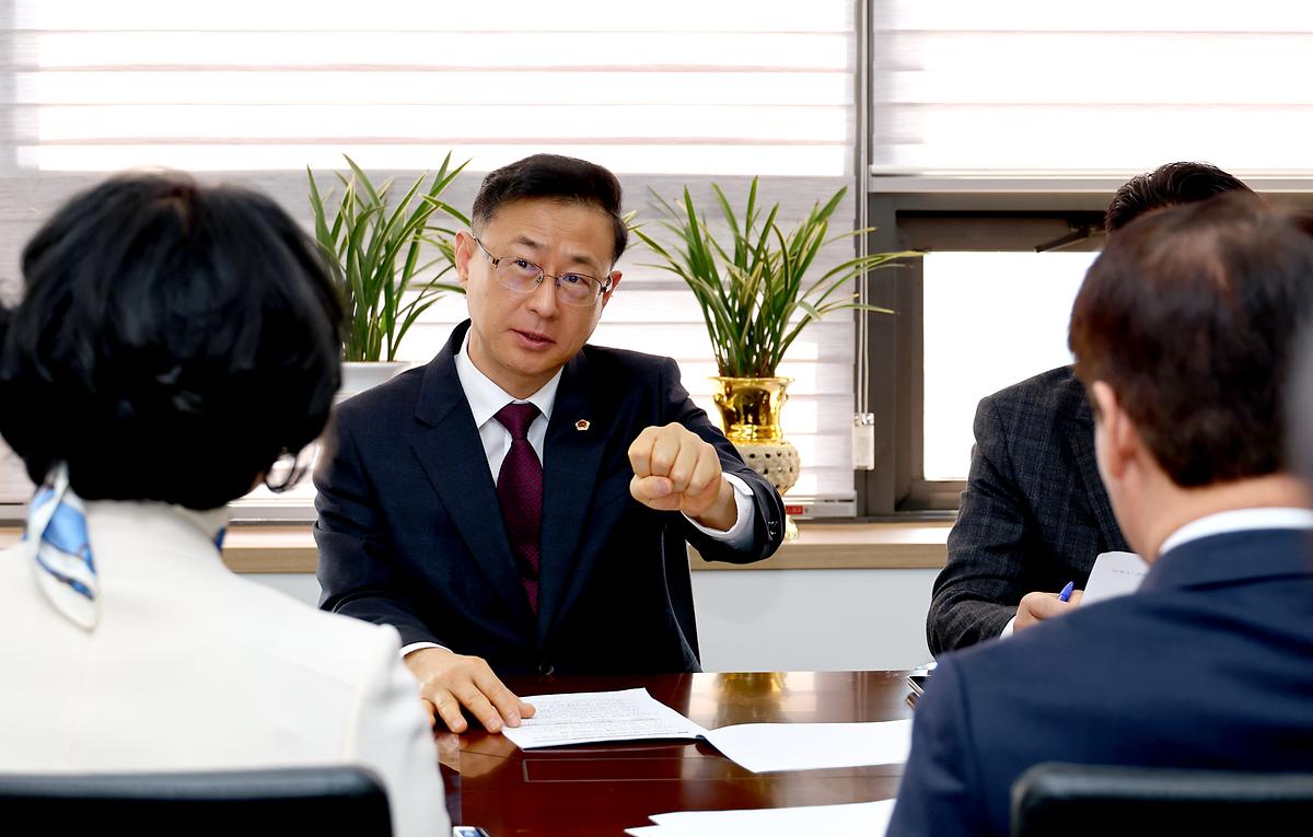 소상공인 경영회복 지원 사업 등 현장 점검 [ 2025-03-11 ]